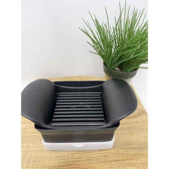 Pampered Chef #1181 Quick Slice Fruit Vegetable Slicer+ BONUS COOKBOOK - Picture 2 of 3